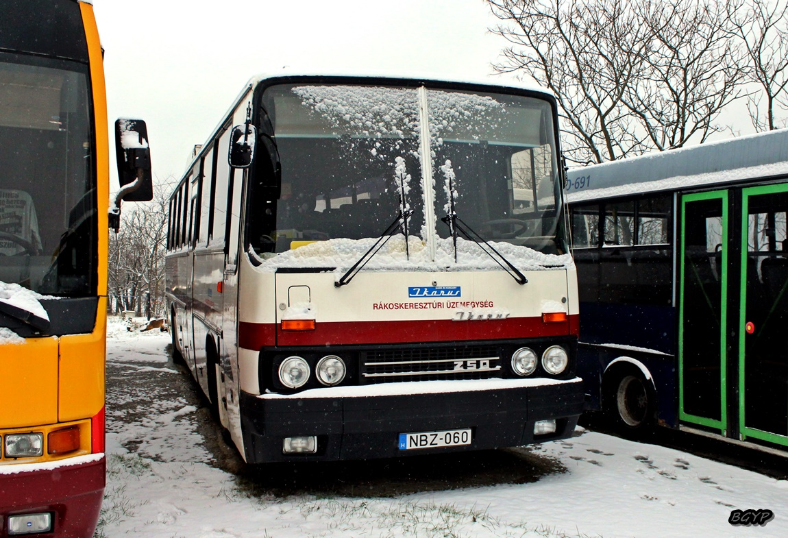 Венгрия, Ikarus 250.66 № NBZ-060