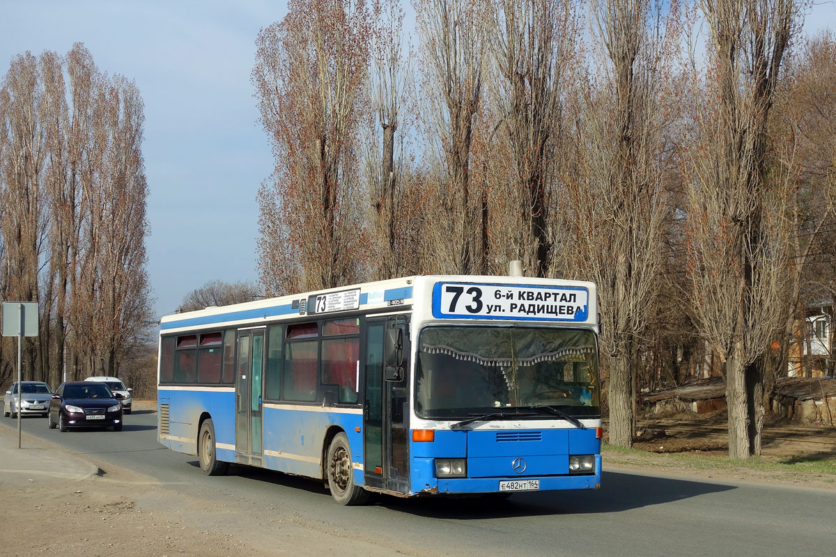 Saratov region, Mercedes-Benz O405N2 # Е 482 НТ 164