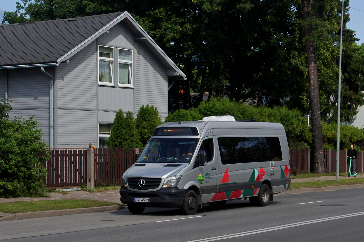 Латвия, Mercedes-Benz Sprinter W906 513CDI № 17