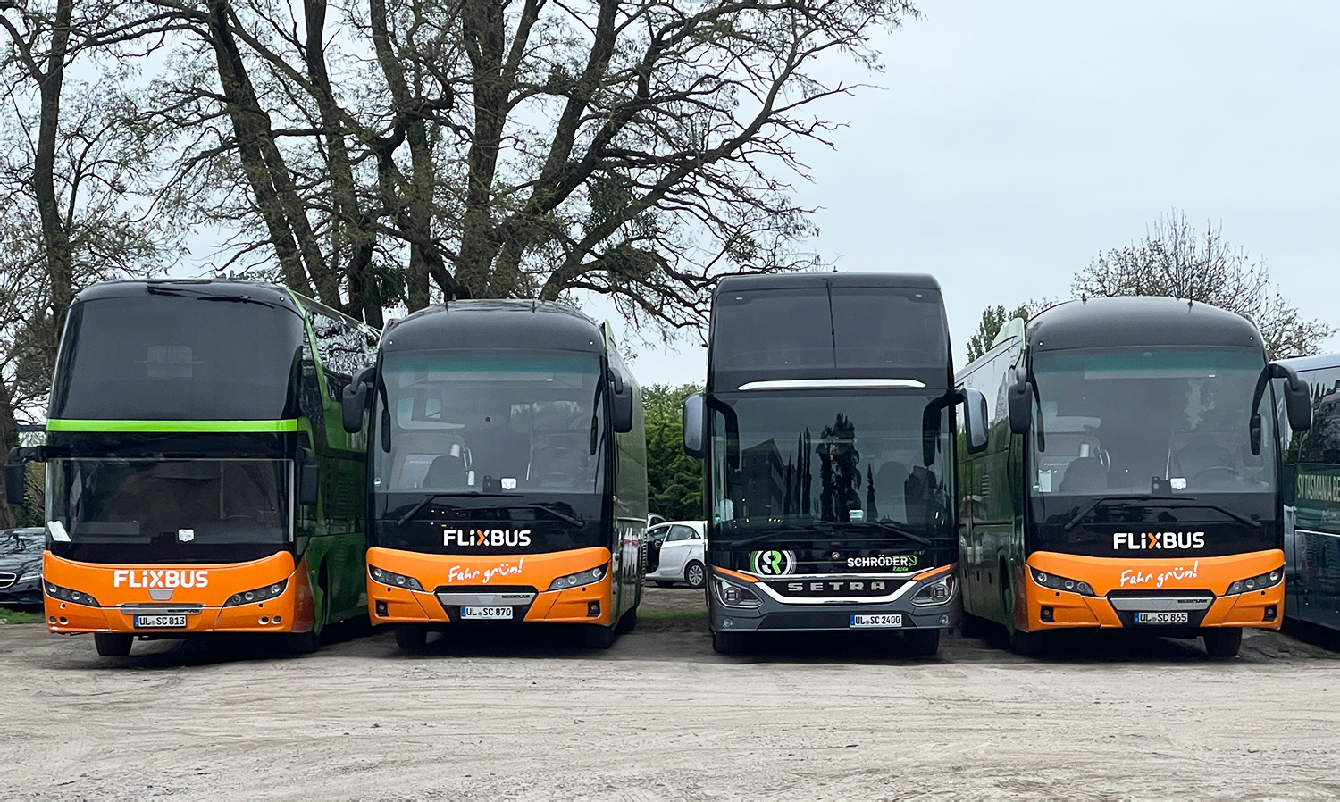 Баден-Вюртемберг, Neoplan P22 N2216/3SHDL Tourliner L № UL-SC 870; Баден-Вюртемберг, Setra S531DT facelift № UL-SC 2400