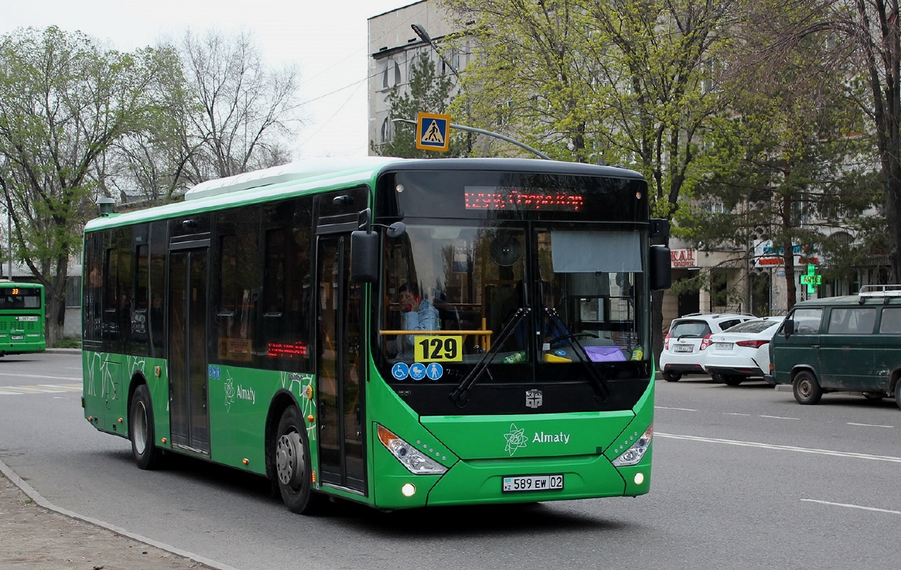 Алматы, Zhong Tong LCK6105HG № 589 EW 02