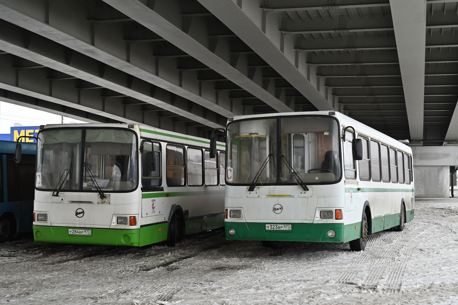 Москва, ЛиАЗ-5256.36 № У 323 ВР 977