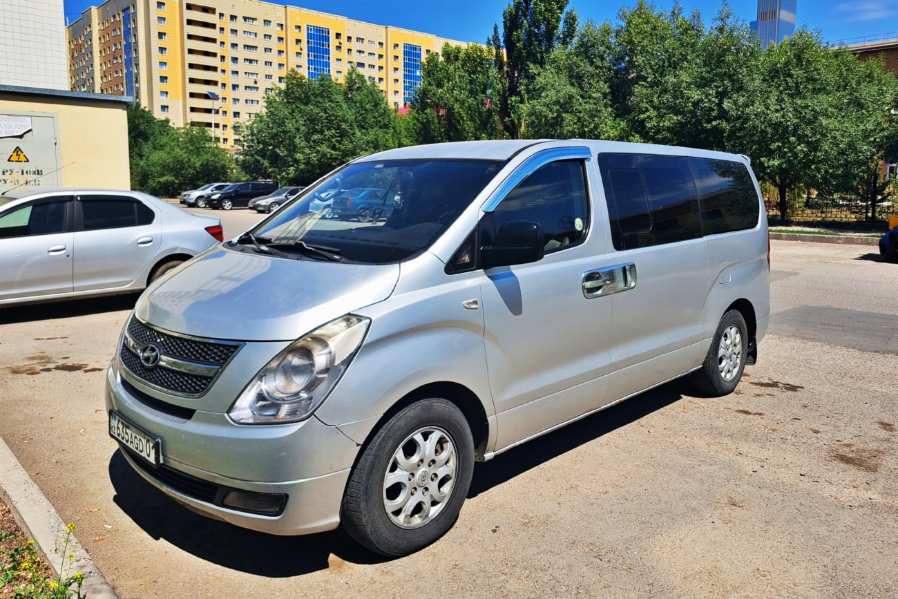 Астана, Hyundai Grand Starex № 635 AGD 01
