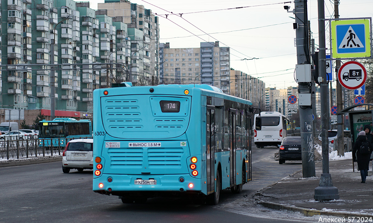 Szentpétervár, Volgabus-5270.G2 (LNG) sz.: 6303