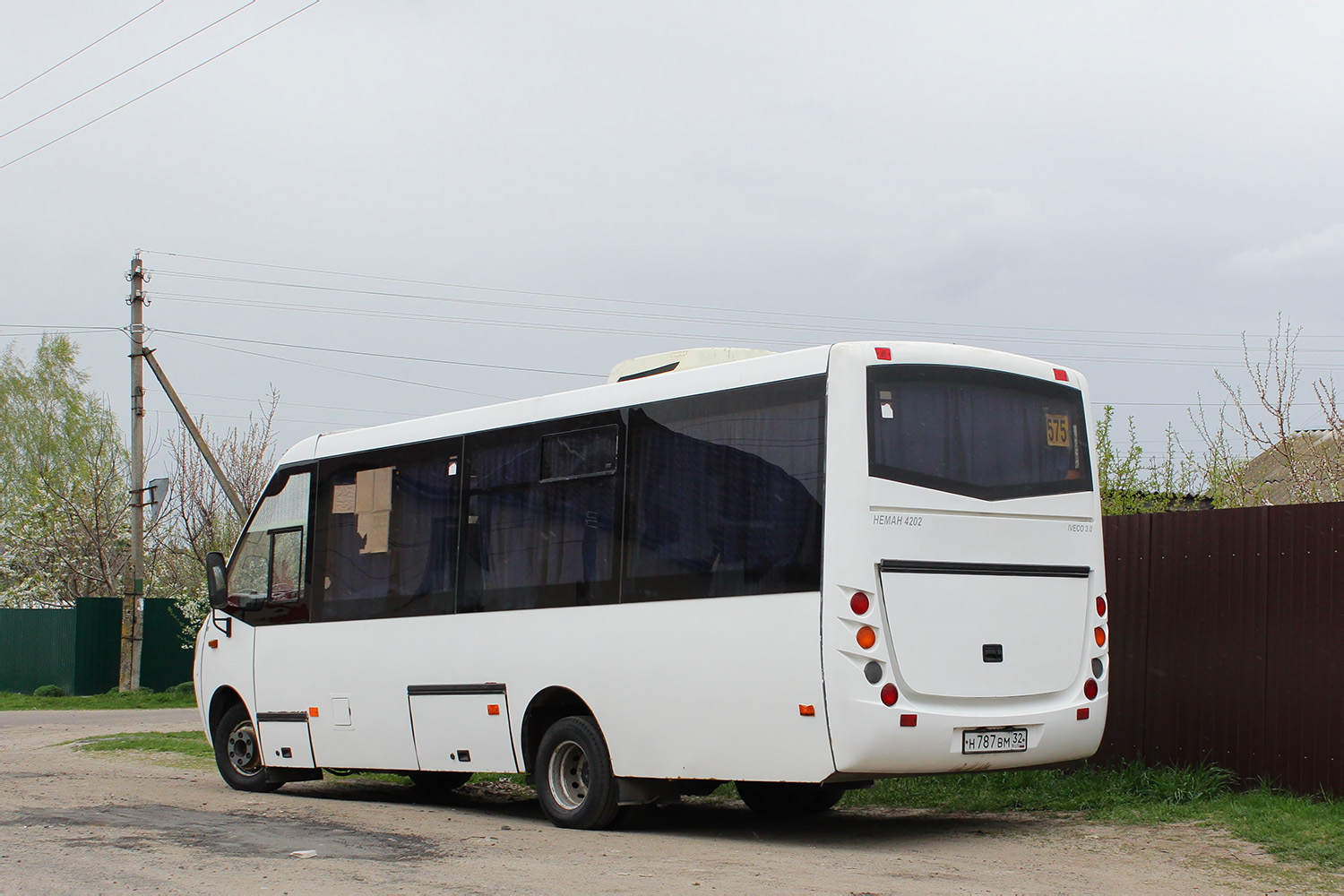 Брянская область, Неман-420224-11 № Н 787 ВМ 32