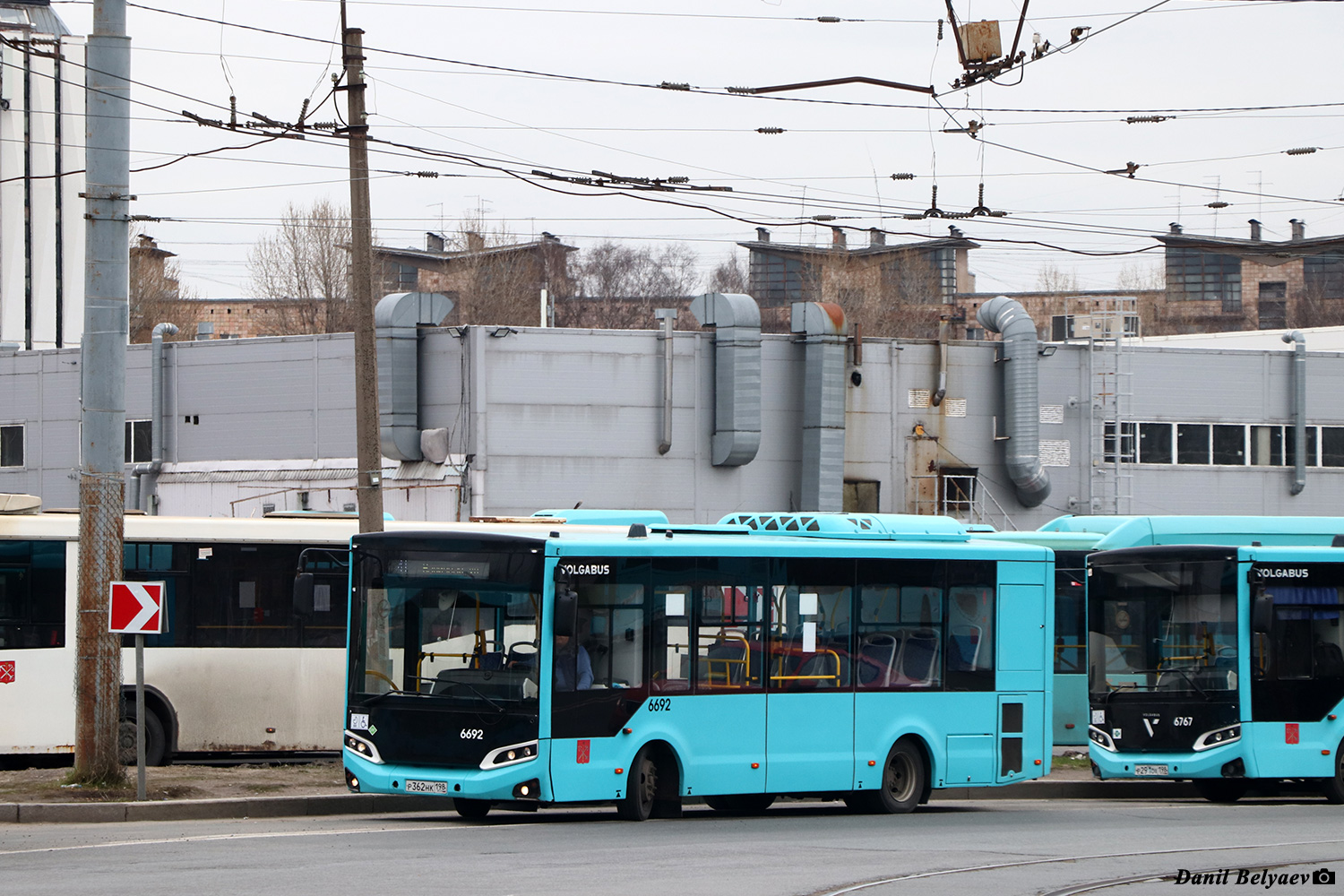 Szentpétervár, Volgabus-4298.G4 (LNG) sz.: 6692