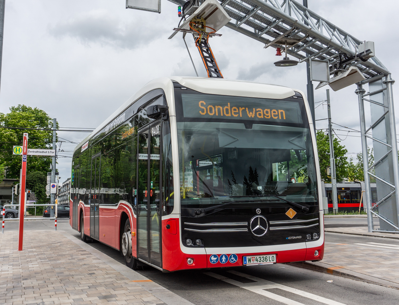 Austria, Mercedes-Benz eCitaro # 8408