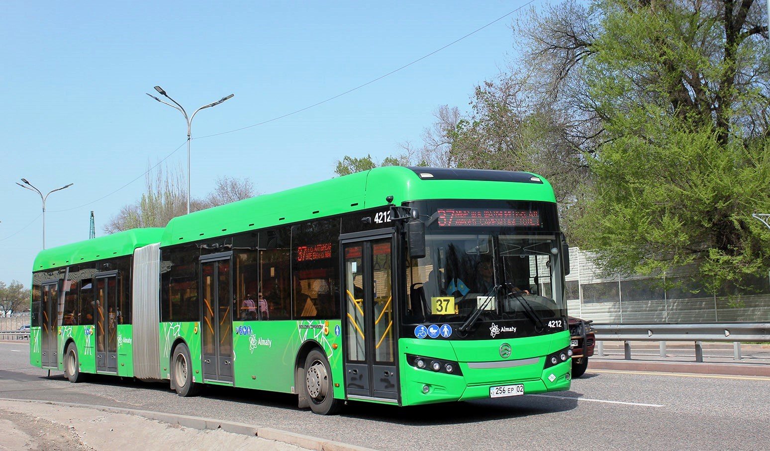 Алматы, Golden Dragon XML6185J13C (Hyundai Trans Auto) № 4212