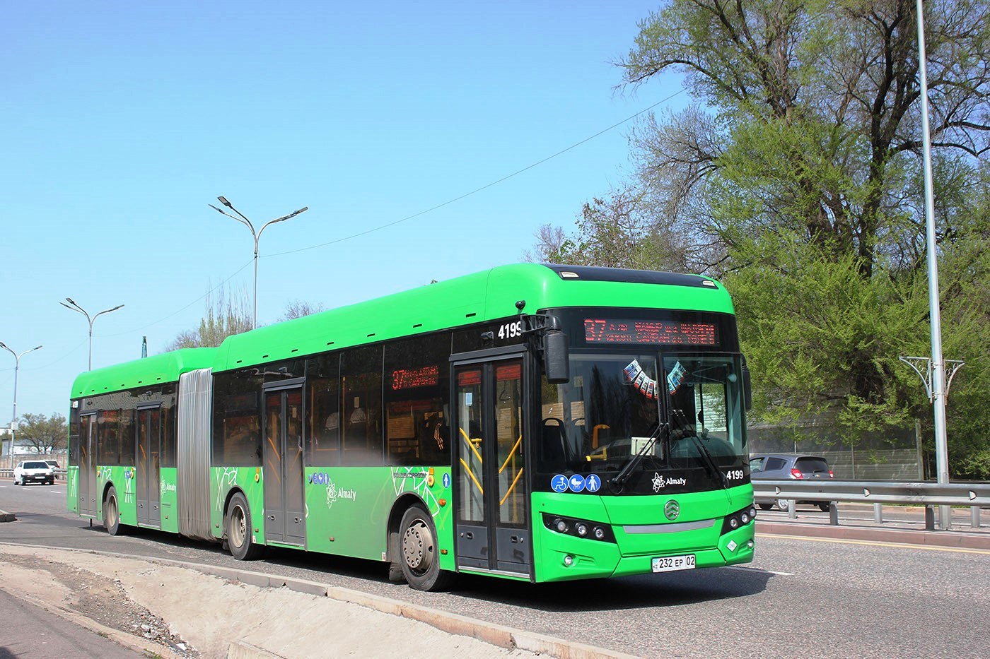 Алматы, Golden Dragon XML6185J13C (Hyundai Trans Auto) № 4199