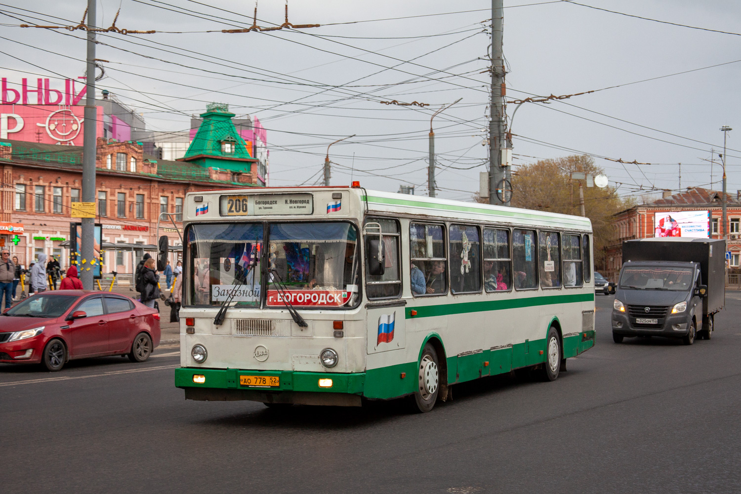 Нижегородская область, ЛиАЗ-5256.40-01 № АО 778 52