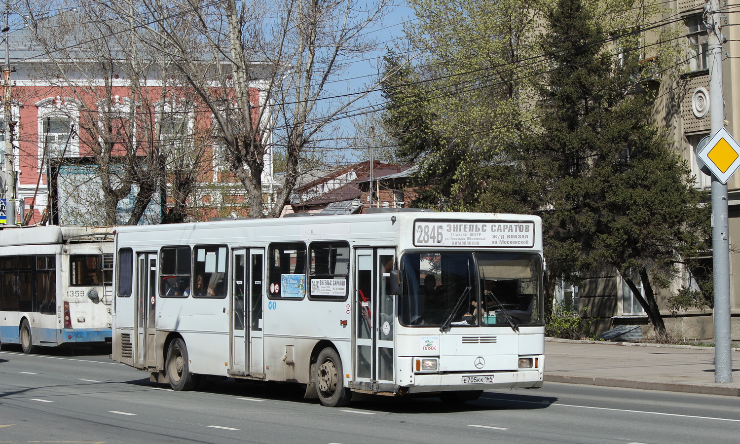 Саратовская область, ГолАЗ-АКА-52251 № Е 705 КК 164