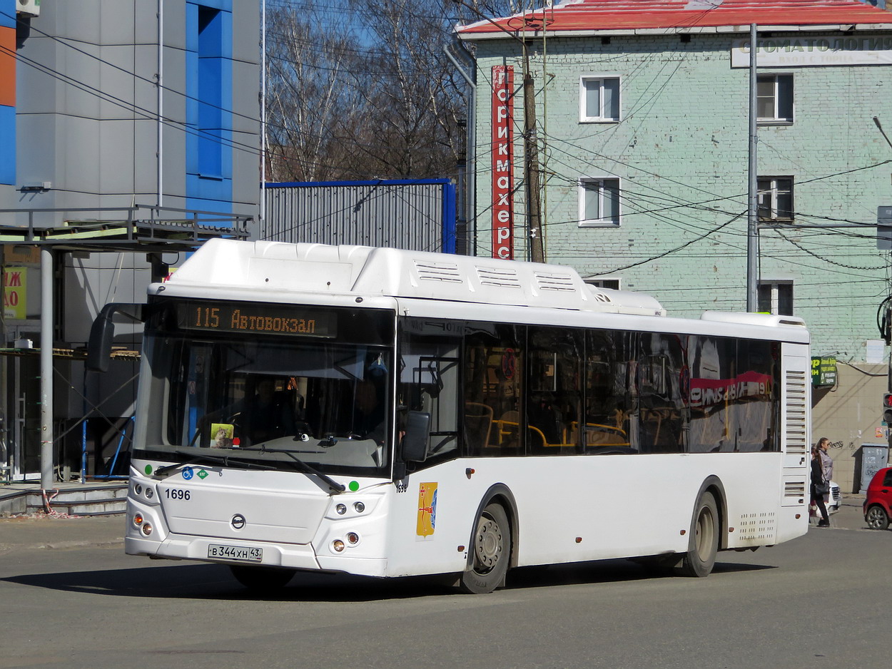 Кировская область, ЛиАЗ-5292.67 (CNG) № х696