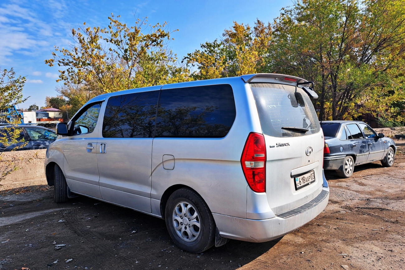 Акмолинская область, Hyundai Grand Starex № 618 AAP 03
