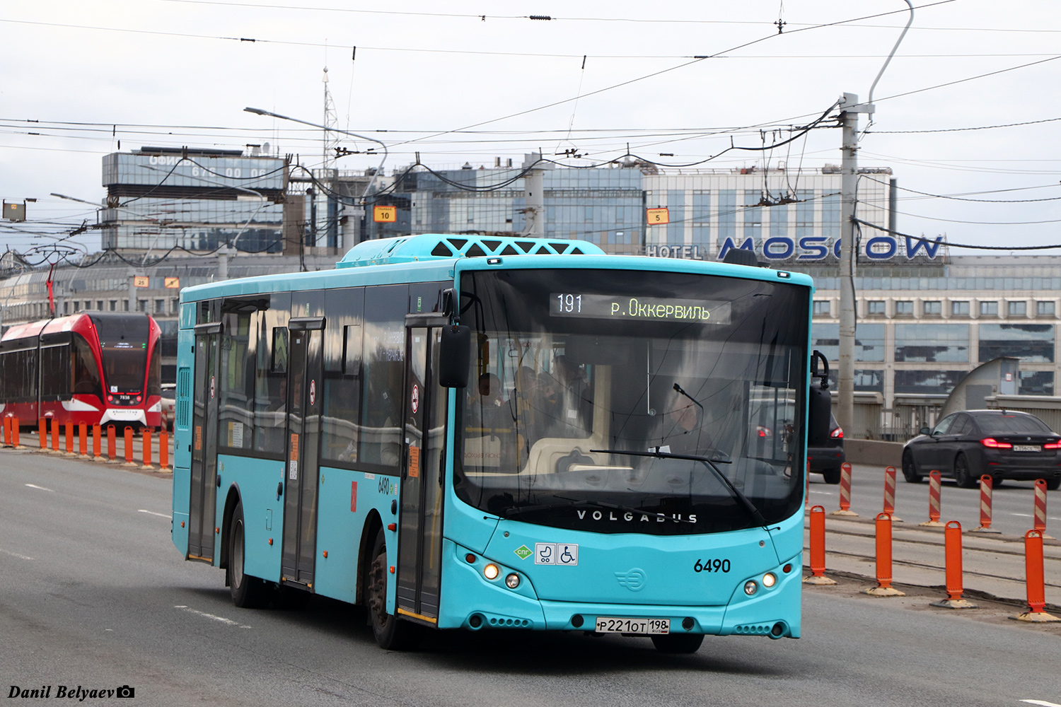 Szentpétervár, Volgabus-5270.G2 (LNG) sz.: 6490