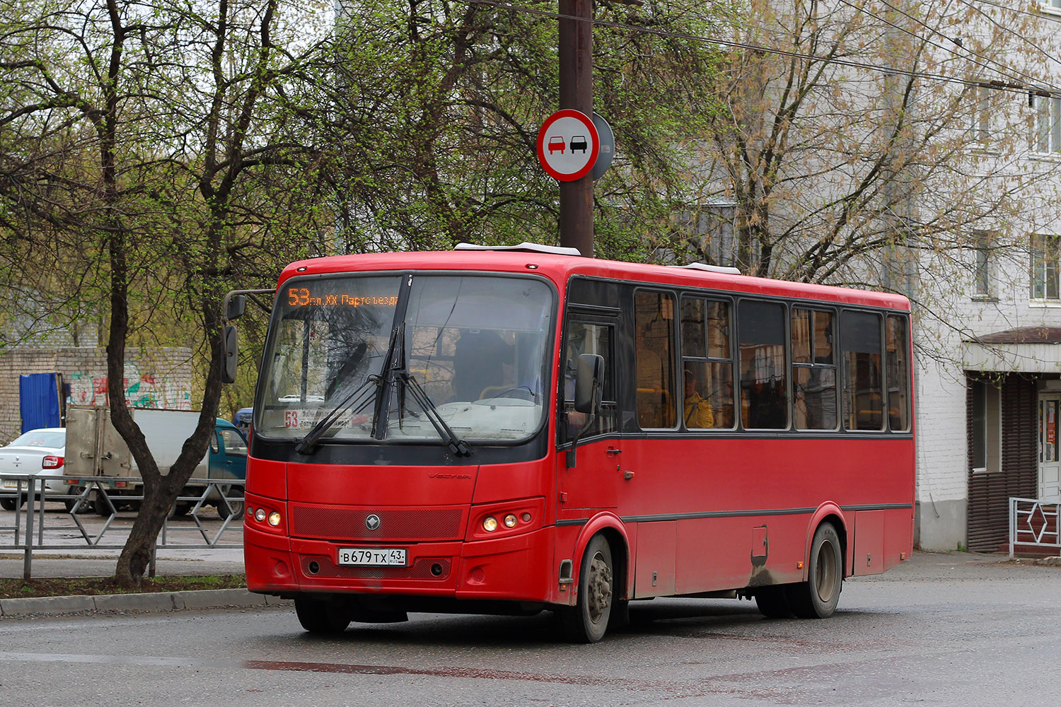 Kirov region, PAZ-320412-04 "Vector" № В 679 ТХ 43