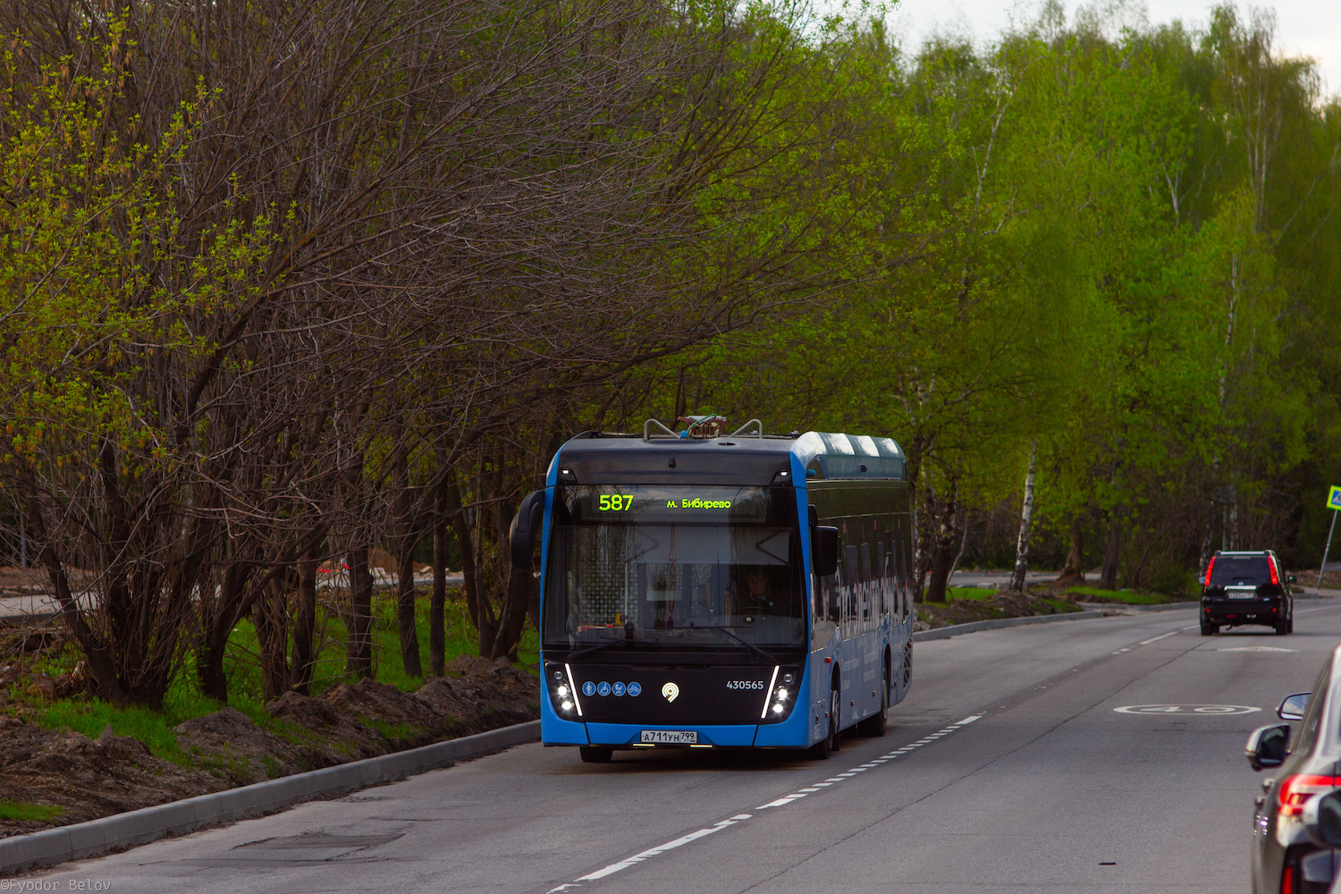 Moskau, KAMAZ-6282 Nr. 430565