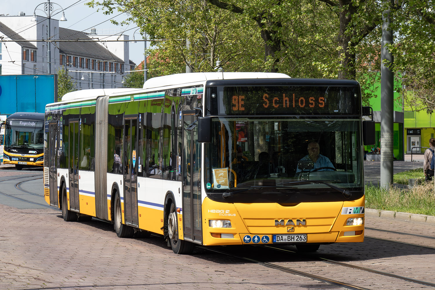 Hesse, MAN A23 Lion's City G NG323 Nr 263; Hesse — SEV · Straßenbahn Darmstadt · Schloss <> Griesheim · 15.04.2024 — 05.05.2024