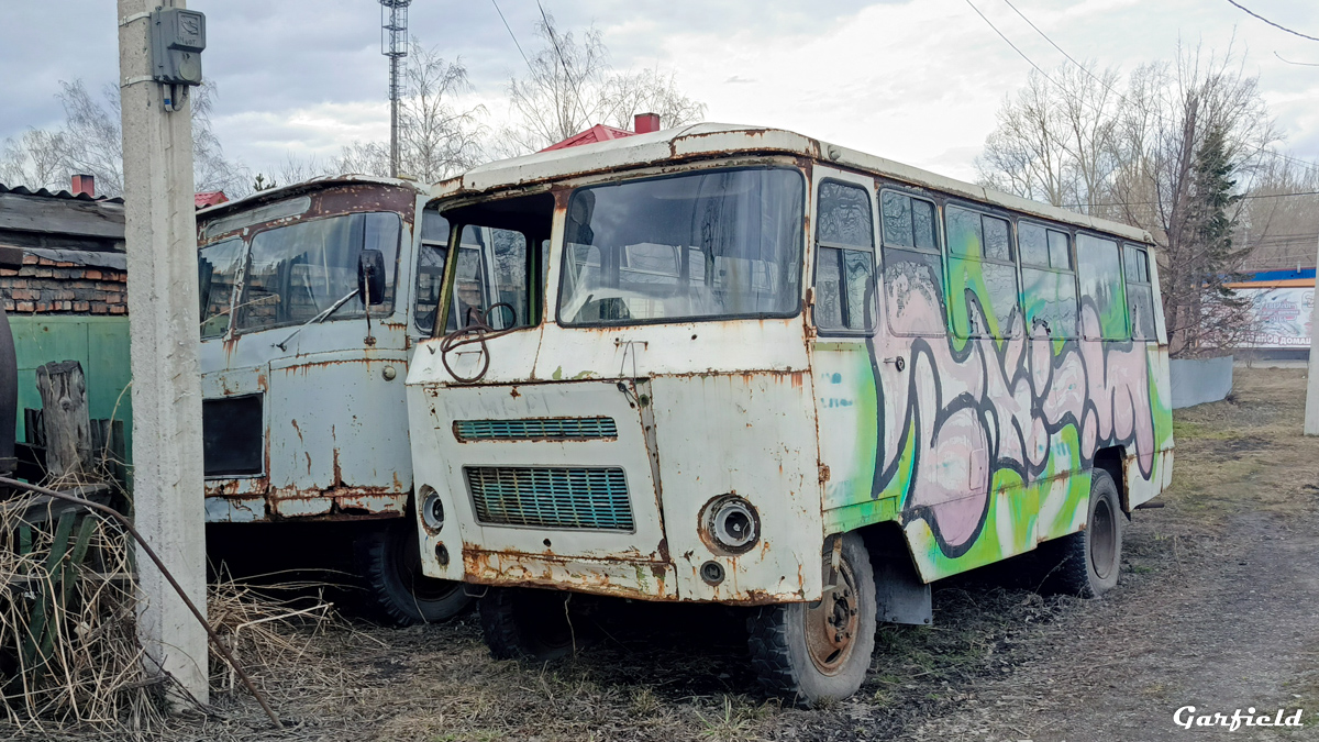 Кемеровская область - Кузбасс, Кубань-Г1х1-02 № М 537 КМ 42; Кемеровская область - Кузбасс — Автобусы без номеров