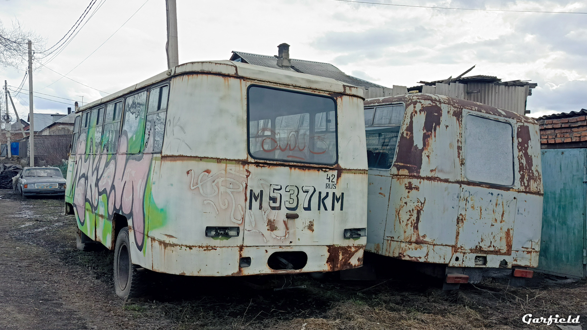 Кемеровская область - Кузбасс, Кубань-Г1х1-02 № М 537 КМ 42; Кемеровская область - Кузбасс — Автобусы без номеров