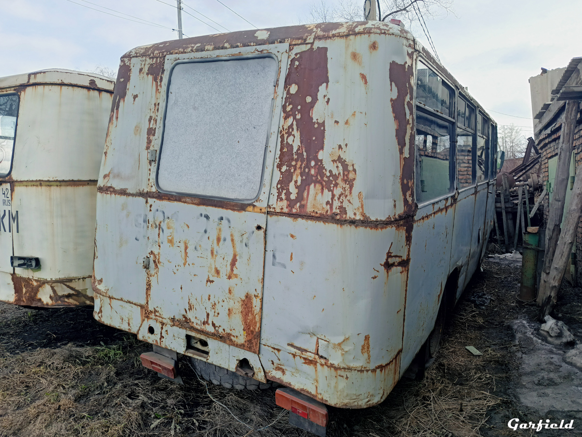 Кемеровская область - Кузбасс, ВОЭЗ 53Г1 № Я 8122 КЕ; Кемеровская область - Кузбасс — Автобусы без номеров