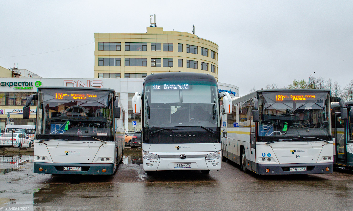 Московская область, ЛиАЗ-5250 № 107989; Московская область, Yutong ZK6122H9 № 107532