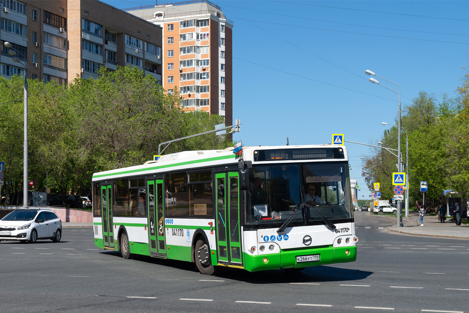 Moskva, LiAZ-5292.22 (2-2-2) č. 031985