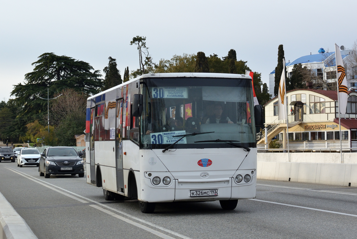 Краснодарский край, Hyundai County Kuzbass № К 326 МС 193