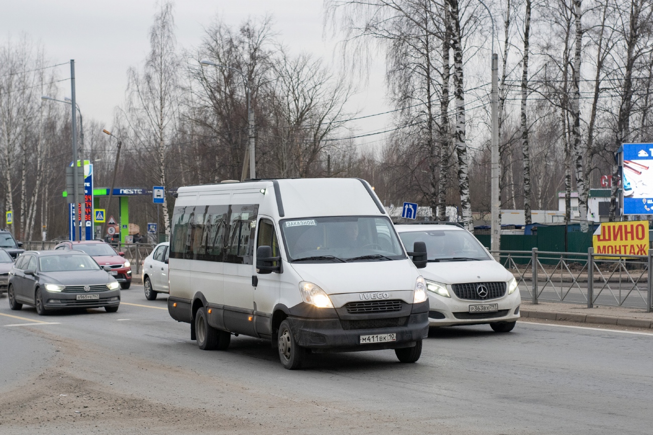 Карелия, Нижегородец-2227UU (IVECO Daily) № М 411 ВК 10