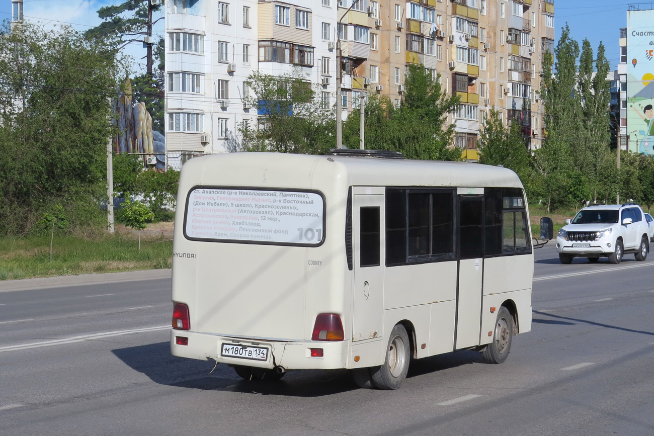 Volgogradská oblast, Hyundai County SWB C08 (RZGA) č. М 180 ТВ 134