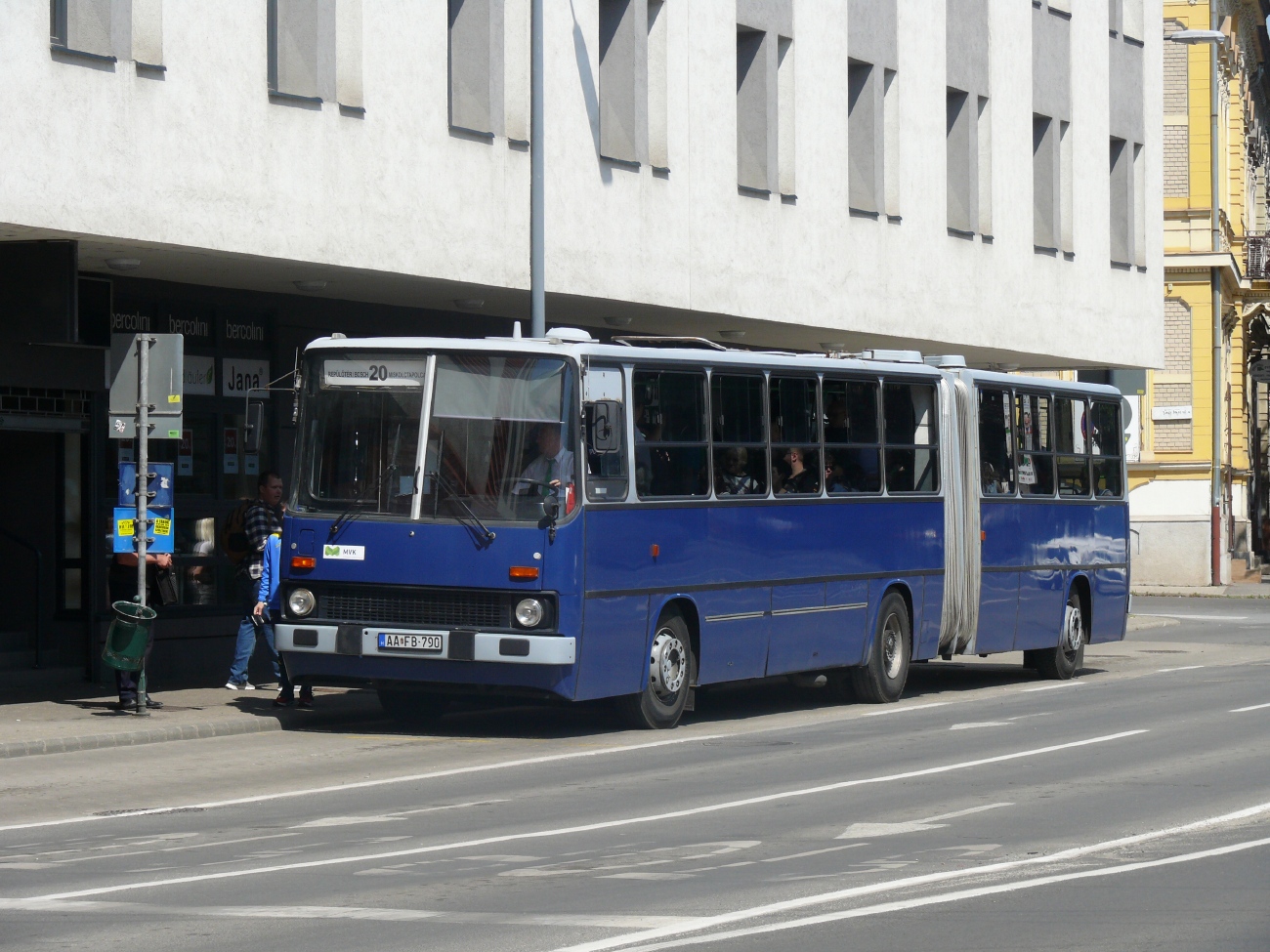 Венгрия, Ikarus 280.49 № 708