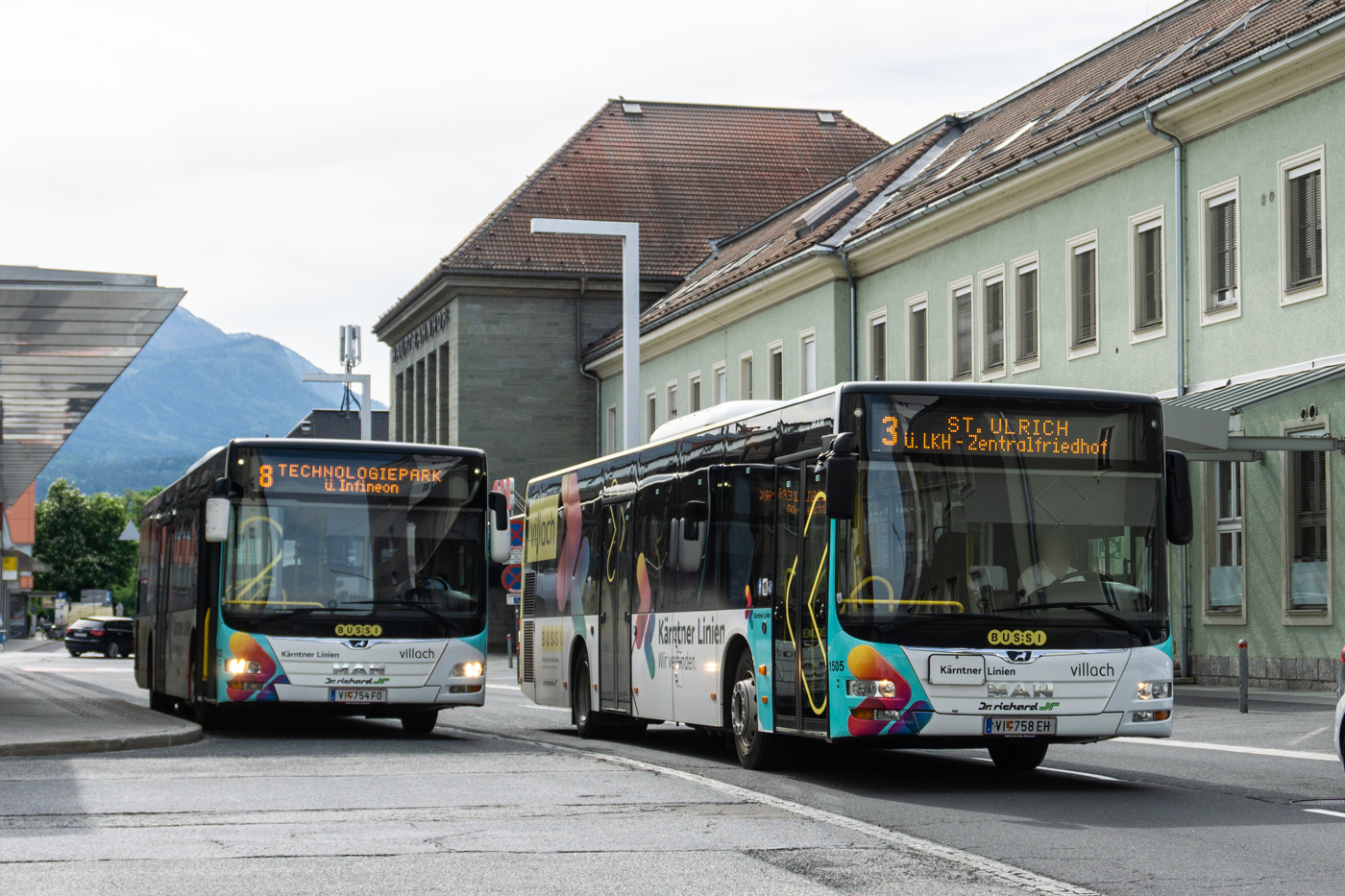 Австрия, MAN A21 Lion's City NL323 № 8822; Австрия, MAN A21 Lion's City NL323 № 1505