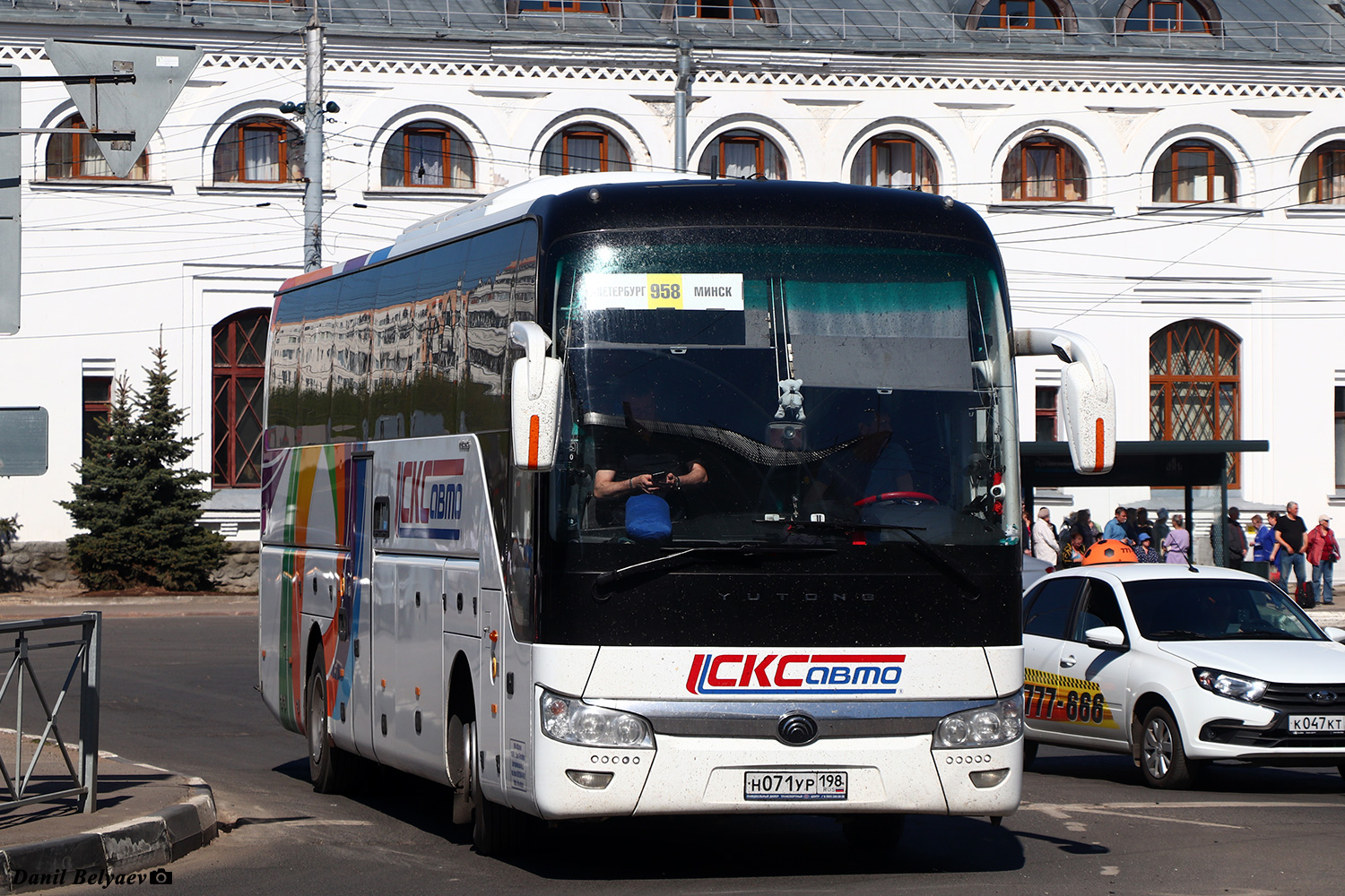 Санкт-Петербург, Yutong ZK6122H9 № Н 071 УР 198