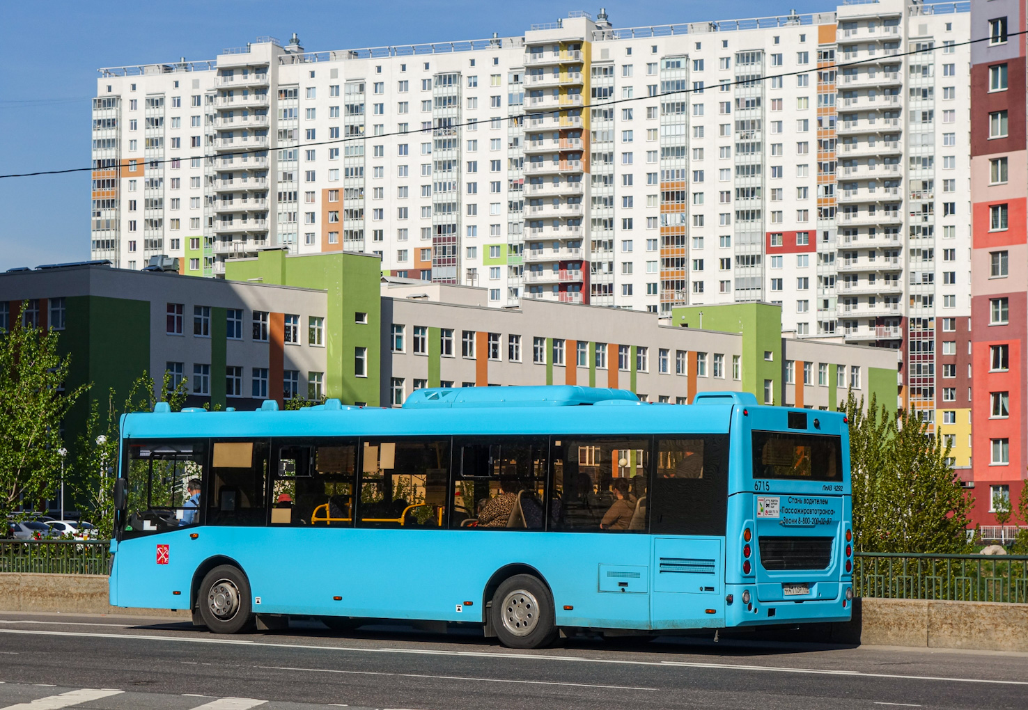 Sankt Petersburg, LiAZ-4292.60 (1-2-1) Nr. 6715