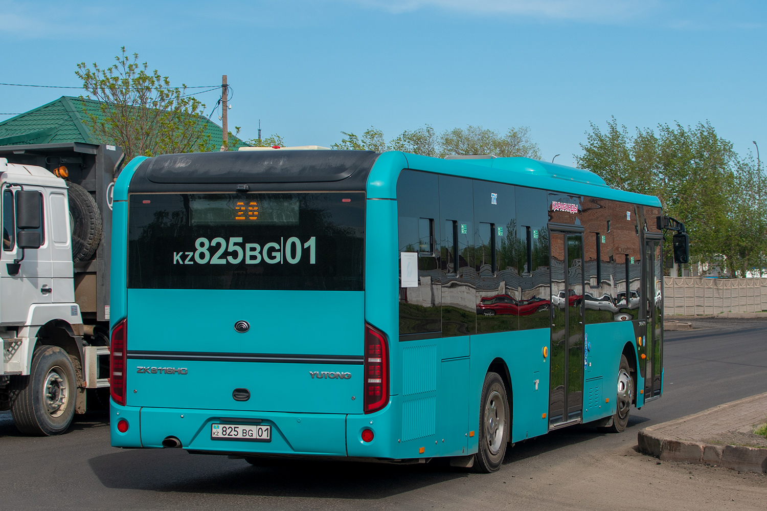 Карагандинская область, Yutong ZK6116HG (QazTehna) № 825 BG 01