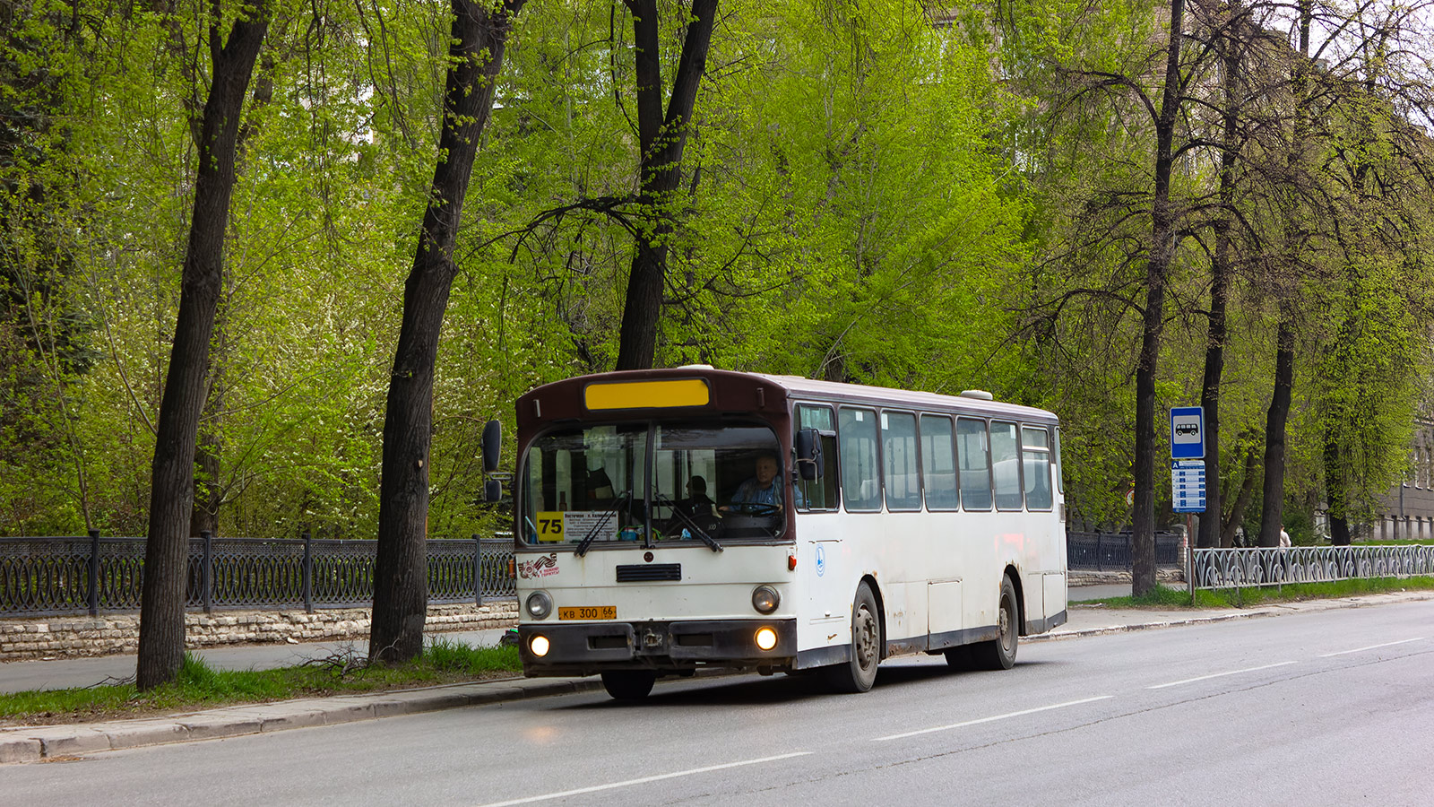 Свердловская область, Mercedes-Benz O305 № КВ 300 66