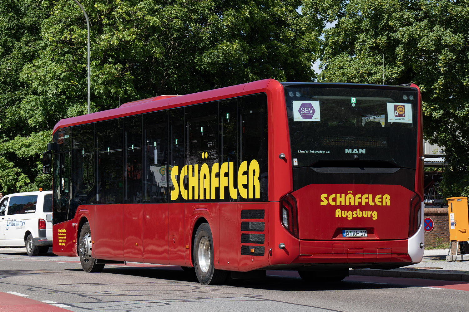 Бавария, MAN 43C Lion's Intercity LE 13 LEÜ330 № A-RF 17