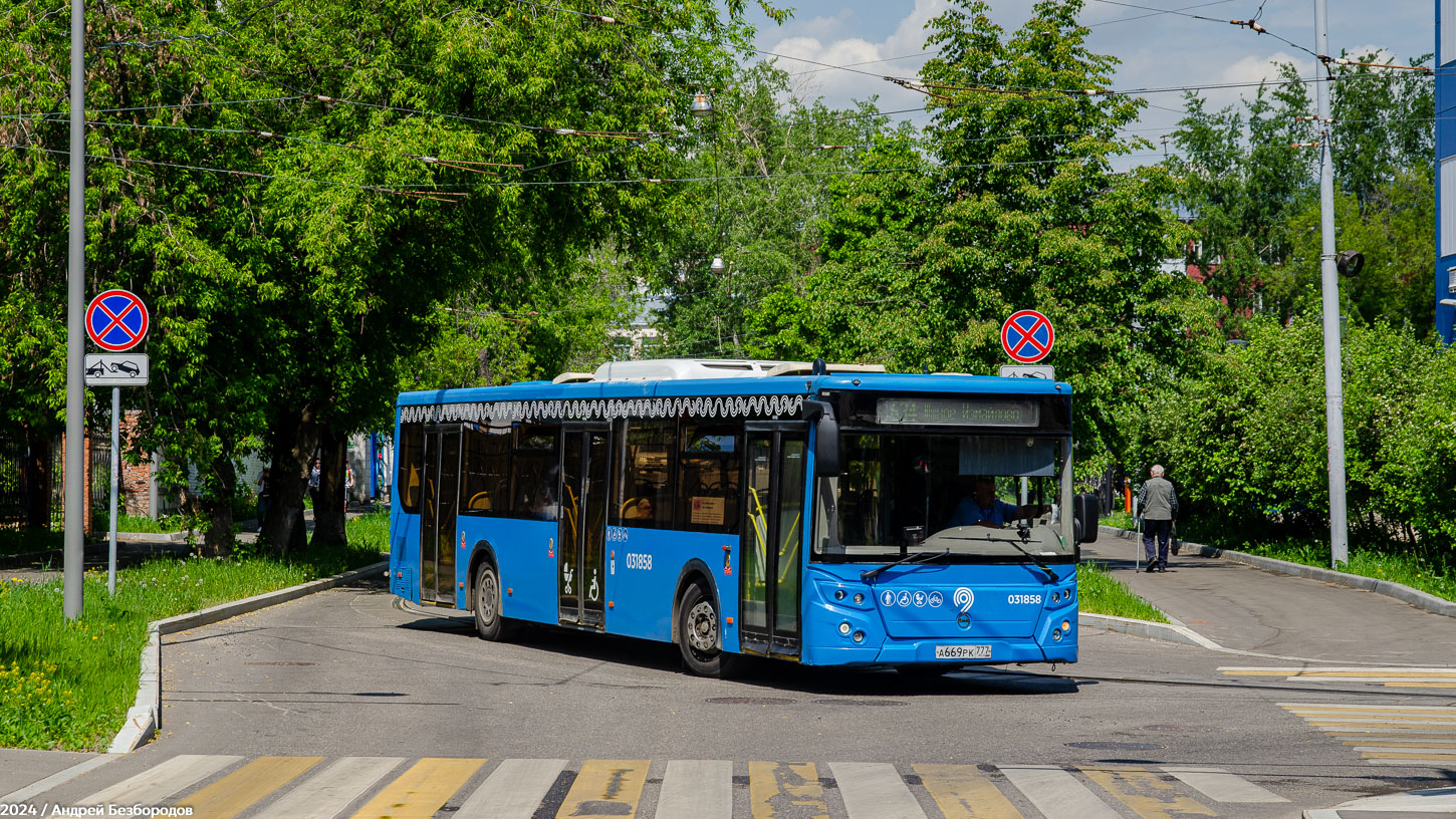 Maskva, LiAZ-5292.22 (2-2-2) Nr. 031858