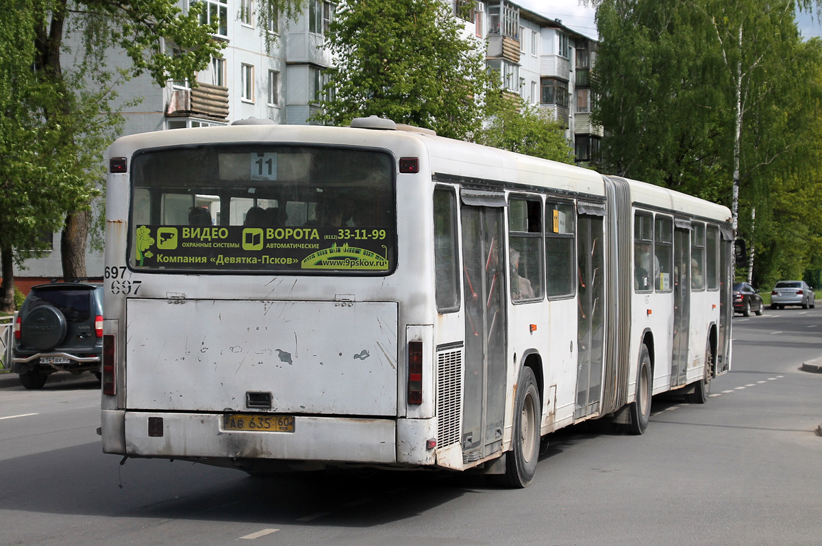 Псковская область, Mercedes-Benz O345G № 697