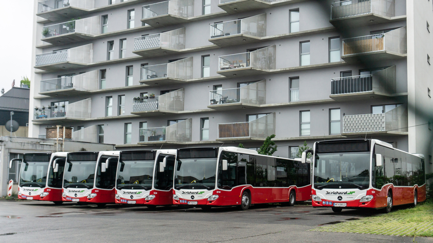 Австрия, Mercedes-Benz Citaro C2 № 8740; Австрия, Mercedes-Benz Citaro C2 № 1330