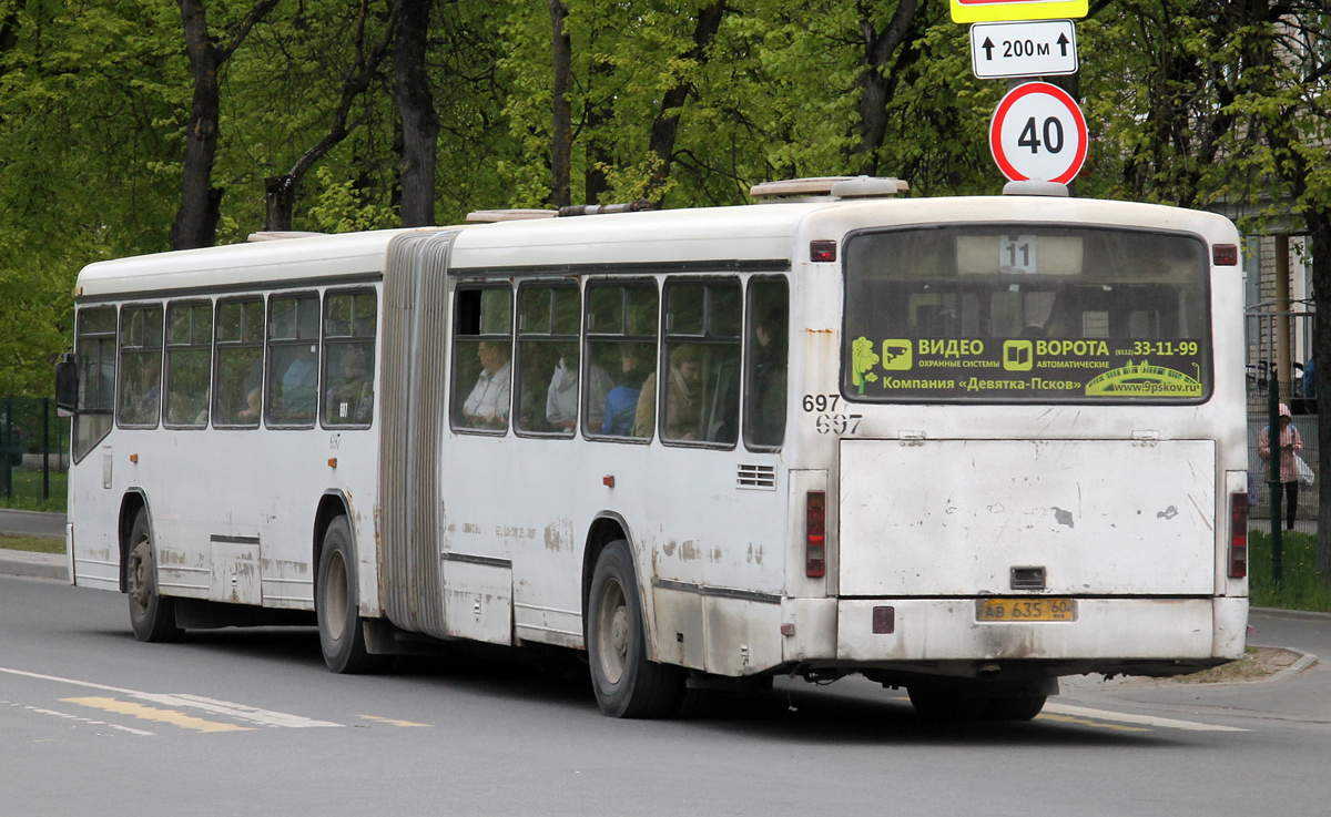 Псковская область, Mercedes-Benz O345G № 697