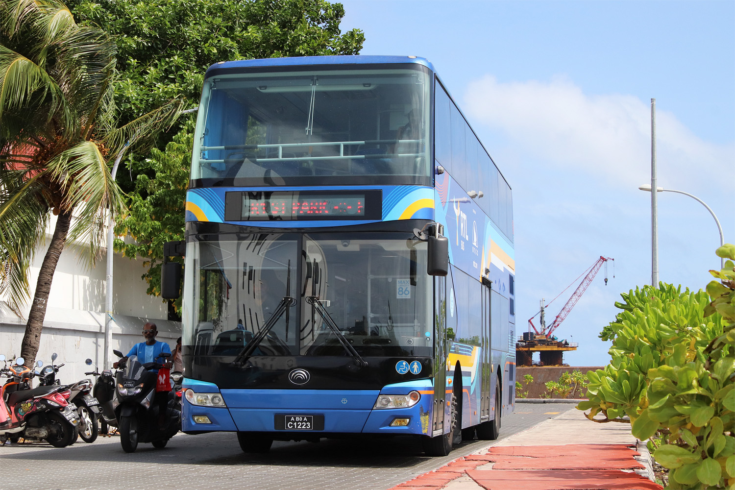 Мальдивская республика, Yutong ZK6116HGS № AB0A C1223