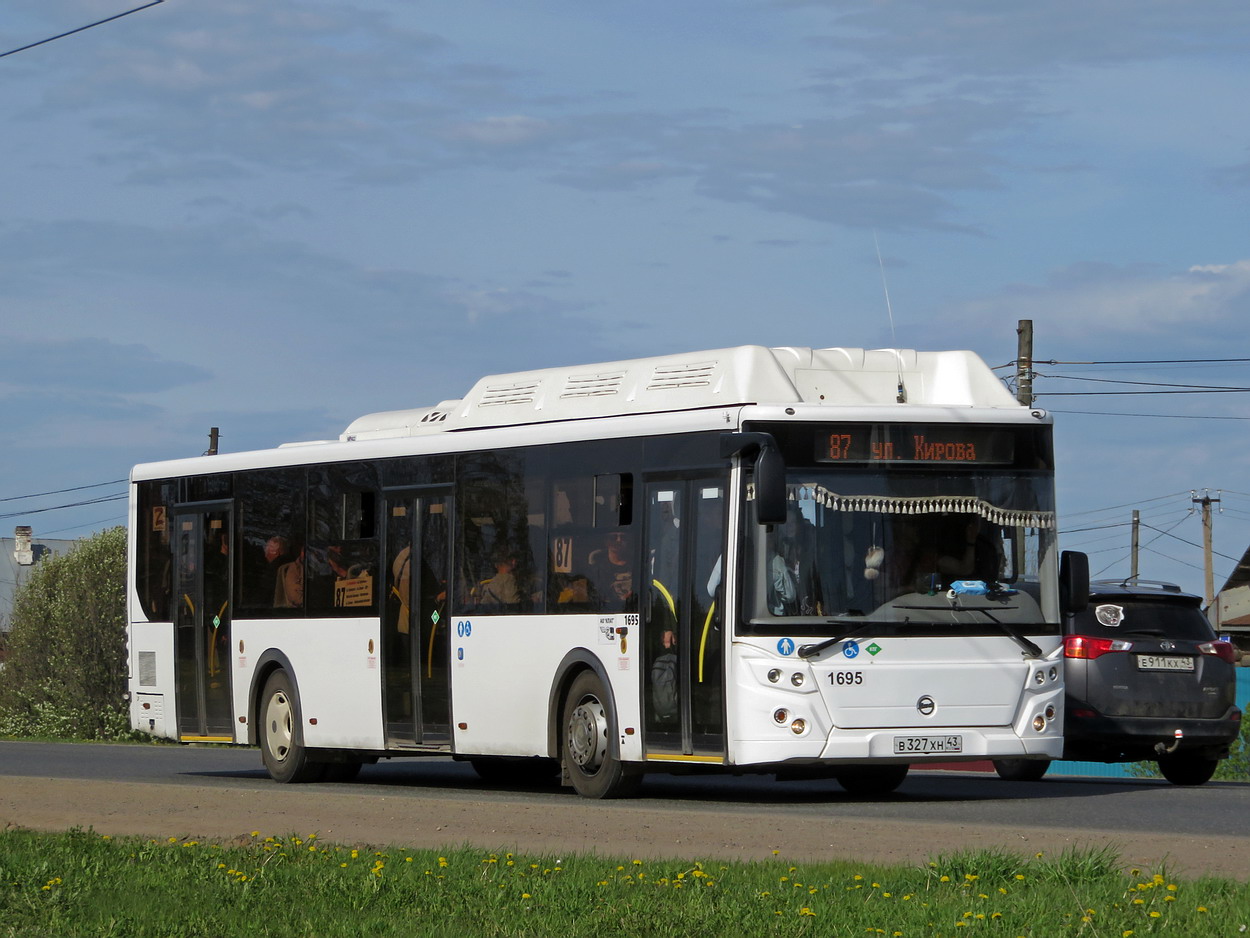 Кировская область, ЛиАЗ-5292.67 (CNG) № х695