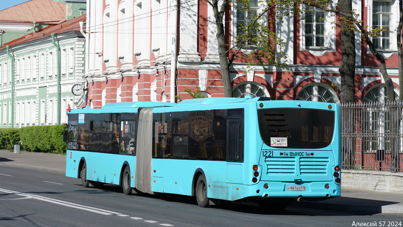 Szentpétervár, Volgabus-6271.05 sz.: 1221
