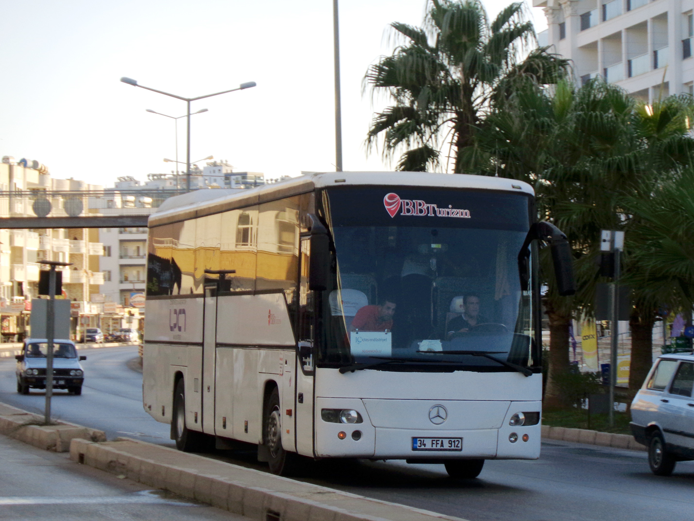 Турцыя, Mercedes-Benz O560RHD Intouro RHD № 34 FFA 912