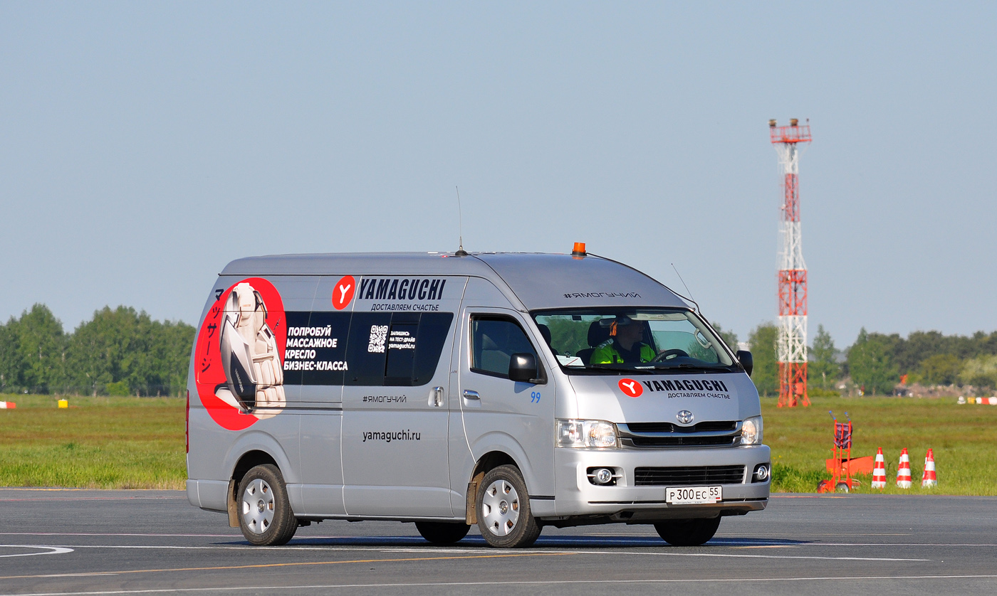 Omsk region, Toyota HiAce TRH223L Nr. 99