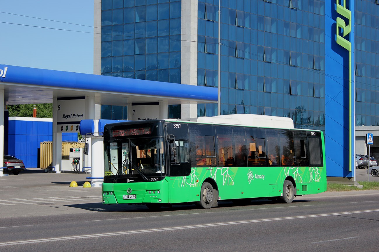 Алматы, Golden Dragon XML6125CN (Hyundai Trans Auto) № 3857