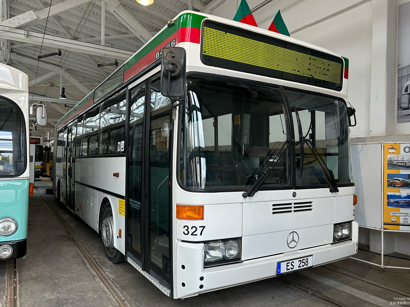 Баден-Вюртемберг, Mercedes-Benz O405GTD № ES-258