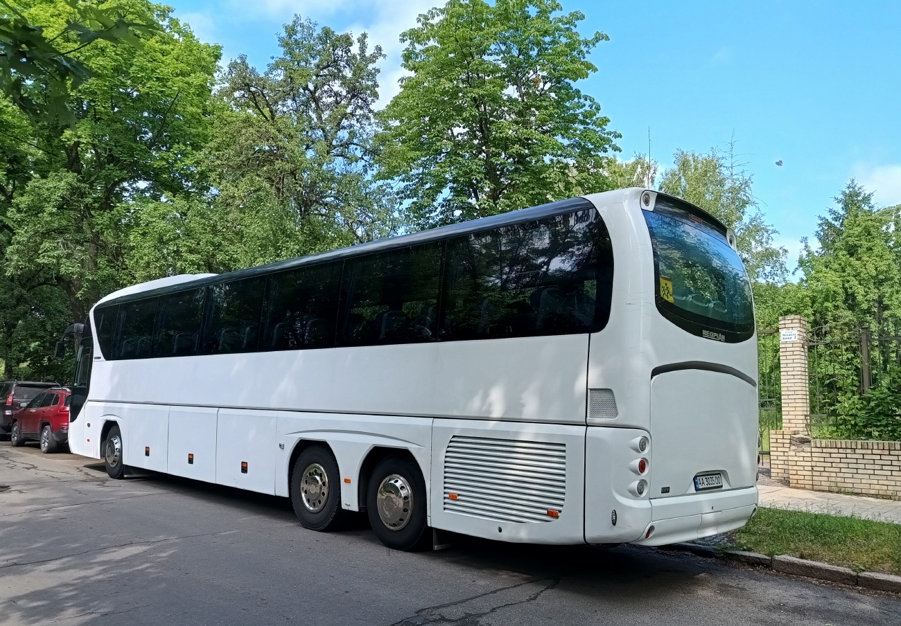 Киев, Neoplan P22 N2216/3SHDL Tourliner L № AA 3035 OO