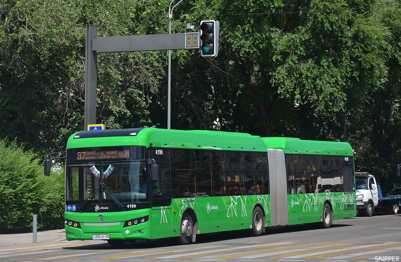 Алматы, Golden Dragon XML6185J13C (Hyundai Trans Auto) № 4199