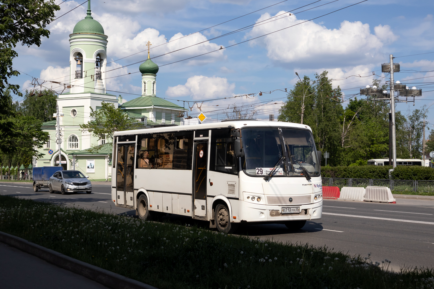 Вологодская область, ПАЗ-320414-05 "Вектор" (1-2) № Е 713 УН 35 Вологодская область, ПАЗ-320414-05 "Вектор" (1-2) № Е 713 УН 35